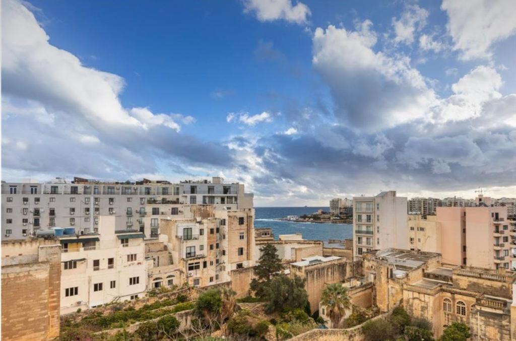 The Caves Apartments Saint Julian's Екстериор снимка