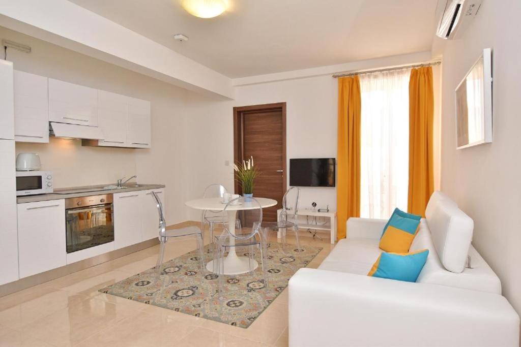 The Caves Apartments Saint Julian's Екстериор снимка